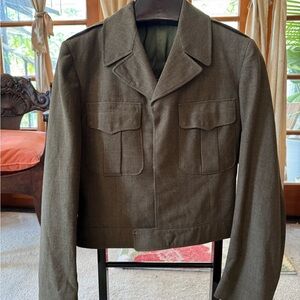 Military Jacket Cropped Olive Green Men’s Size 40 Hidden Placket